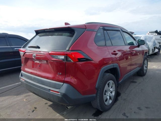 Toyota RAV4 Le Image 4