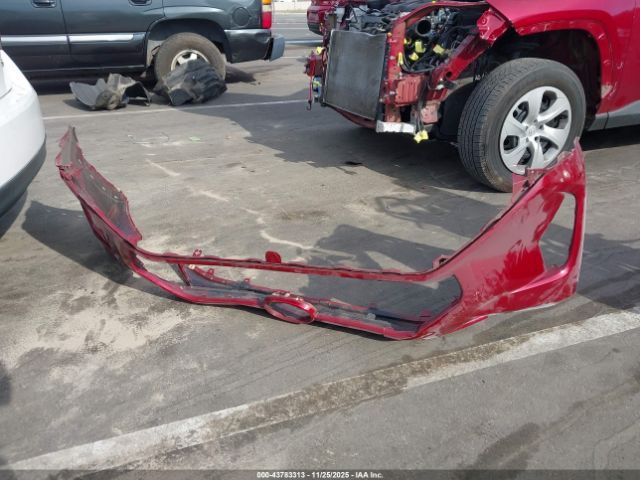 Toyota RAV4 Le Image 11