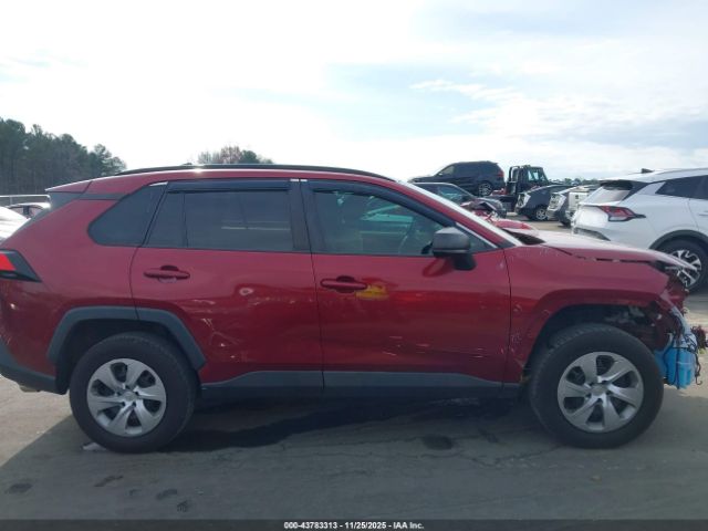 Toyota RAV4 Le Image 2