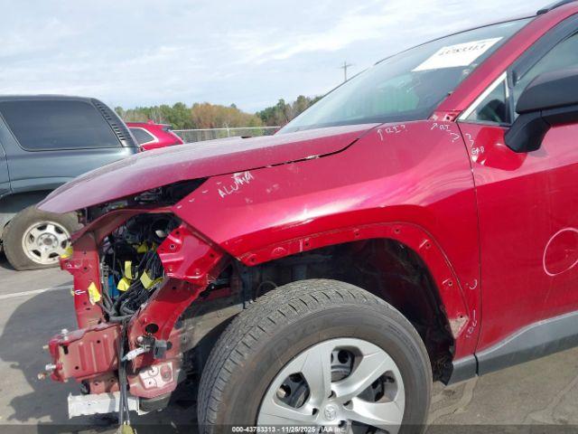 Toyota RAV4 Le Image 19