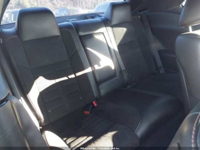 Dodge Challenger Image 7