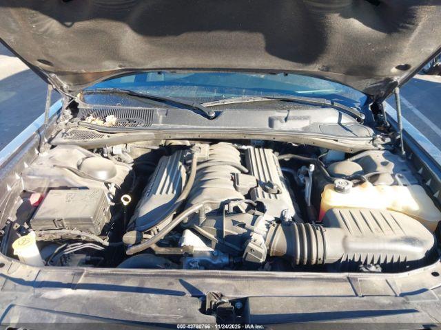 Dodge Challenger Image 10