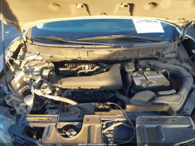 Nissan Rogue Sv Image 2