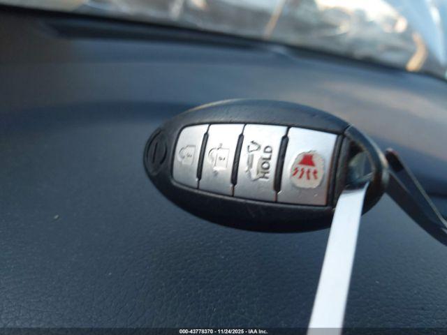 Nissan Rogue Sv Image 4