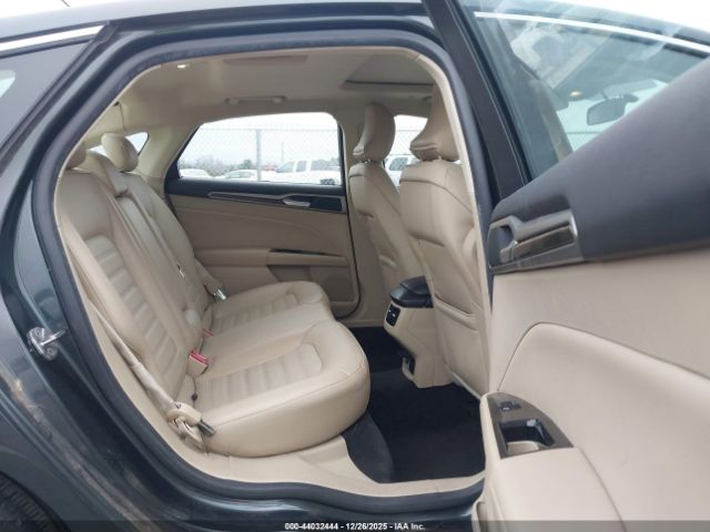 Ford Fusion Se Image 2