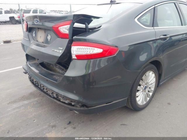 Ford Fusion Se Image 8
