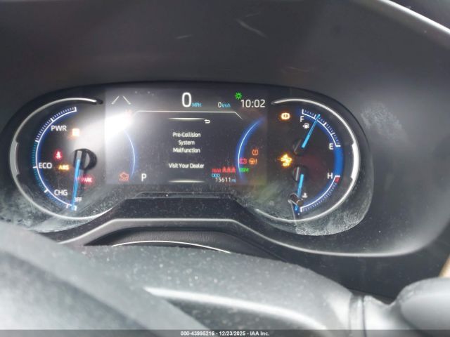 Toyota RAV4 Le Image 5