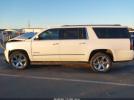 GMC Yukon Denali Image 12