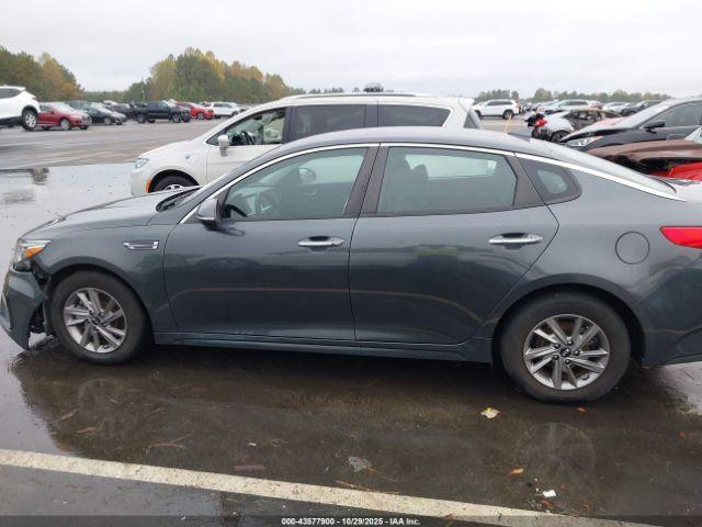 Kia Optima Lx Image 17