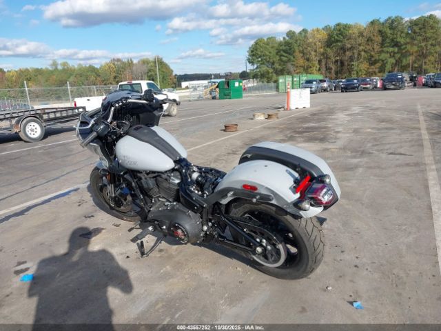 Harley-Davidson Fxlrst Image 2