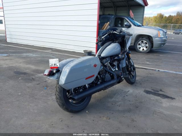 Harley-Davidson Fxlrst Image 3