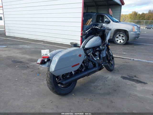 Harley-Davidson Fxlrst Image 3