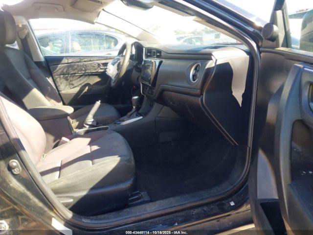 Toyota Corolla Le Image 4