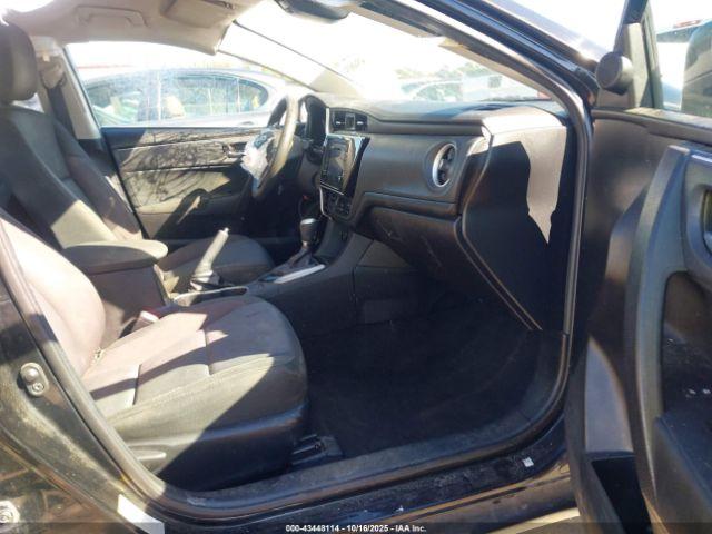 Toyota Corolla Le Image 4