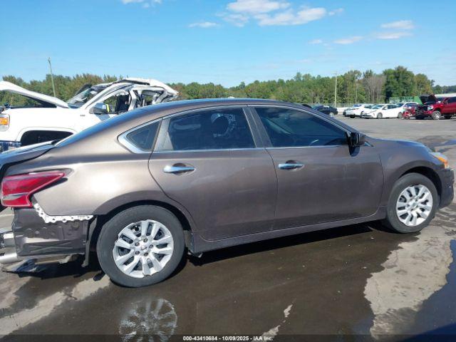 Nissan Altima 2.5 S Image 8