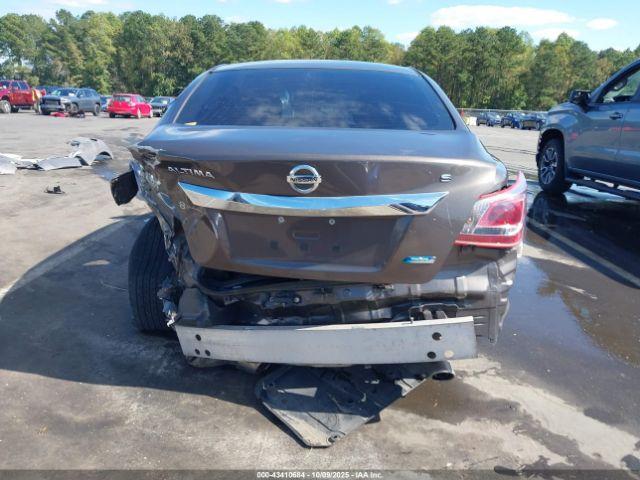 Nissan Altima 2.5 S Image 9