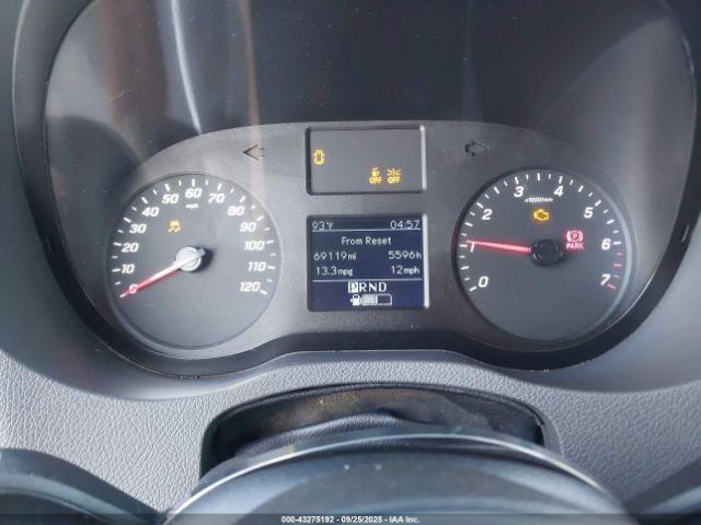 Mercedes-Benz Sprinter 2500 High Roof I4 Image 8