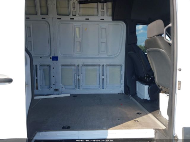 Mercedes-Benz Sprinter 2500 High Roof I4 Image 10