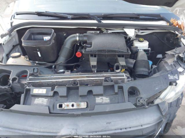 Mercedes-Benz Sprinter 2500 High Roof I4 Image 2