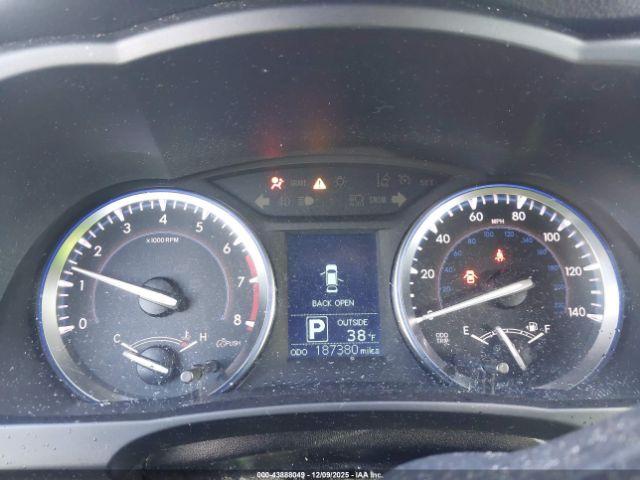 Toyota Highlander Le Plus V6 Image 4