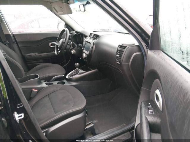 Kia Soul Image 2