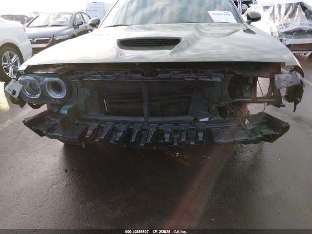 Dodge Challenger Image 2