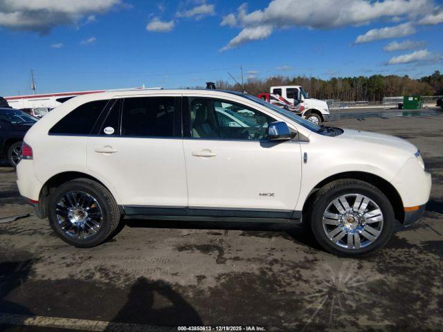 Lincoln MKX Image 10