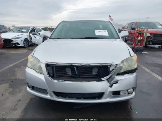 Toyota Avalon Limited Image 14