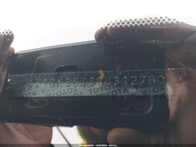 Toyota Avalon Limited Image 4