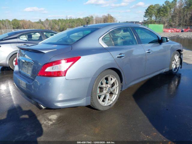 Nissan Maxima 3.5 Sv Image 11