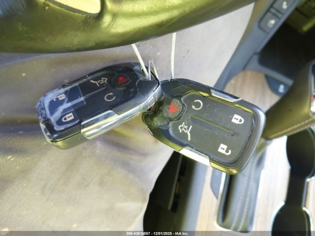 GMC Acadia Denali Image 12