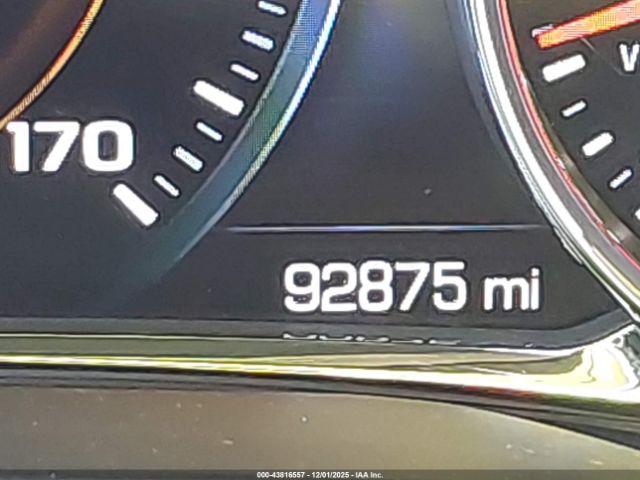 GMC Acadia Denali Image 14