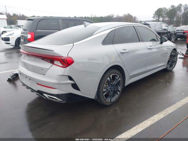 Kia K5 Gt-line Image 11