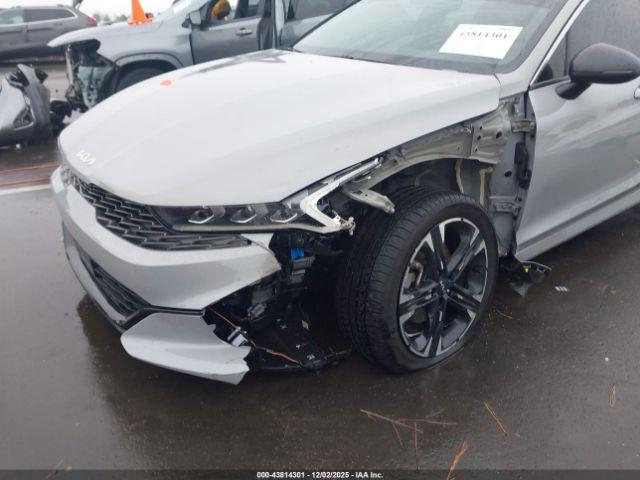 Kia K5 Gt-line Image 12