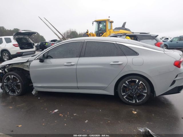 Kia K5 Gt-line Image 13