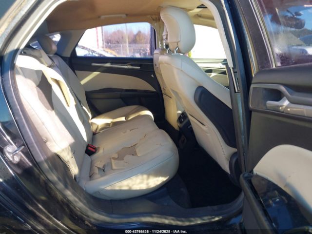 Ford Fusion Titanium Image 5