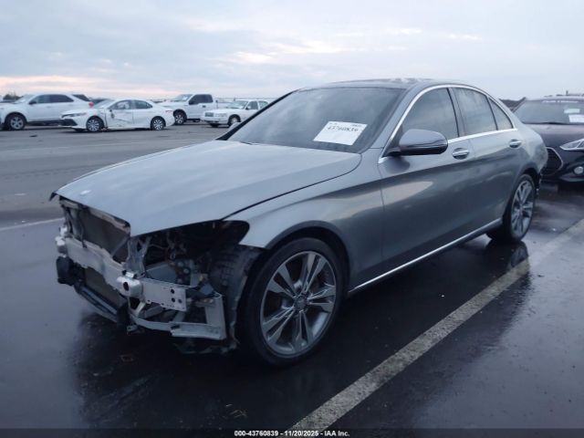 Mercedes-Benz C-Class Image 10