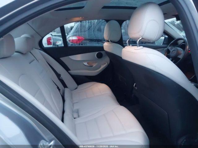 Mercedes-Benz C-Class Image 16