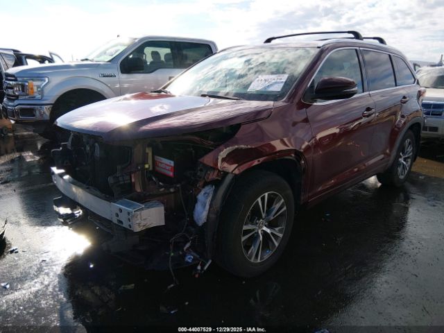 Toyota Highlander Xle V6 Image 2