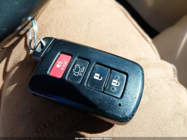 Toyota Highlander Xle V6 Image 12