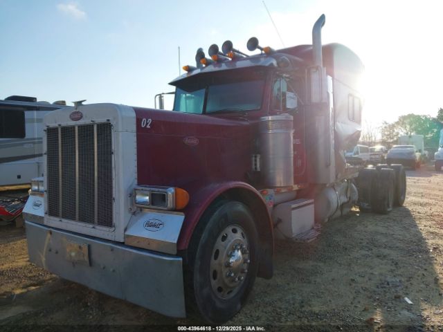 Peterbilt 379 Image 3