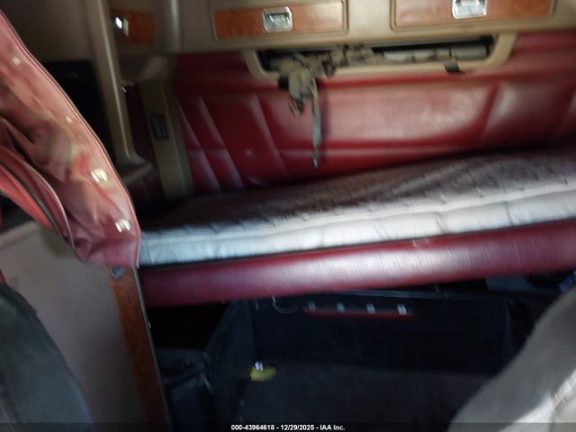 Peterbilt 379 Image 15