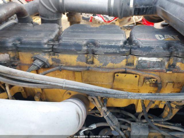 Peterbilt 379 Image 18