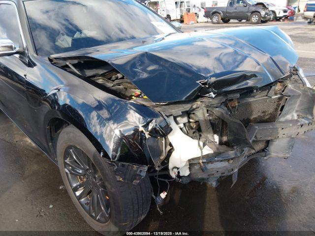 Chrysler 300c Image 17