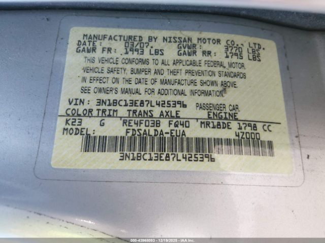 Nissan Versa 1.8s Image 9