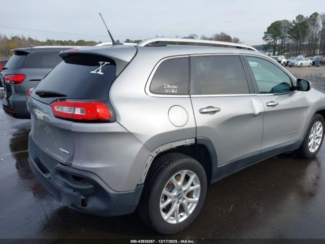 Jeep Cherokee Latitude Image 8