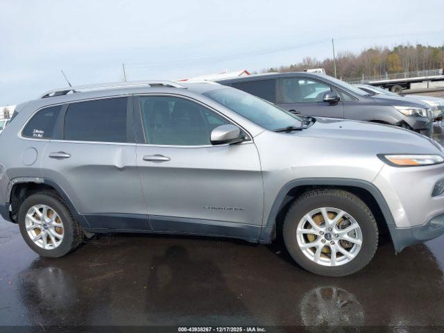 Jeep Cherokee Latitude Image 10