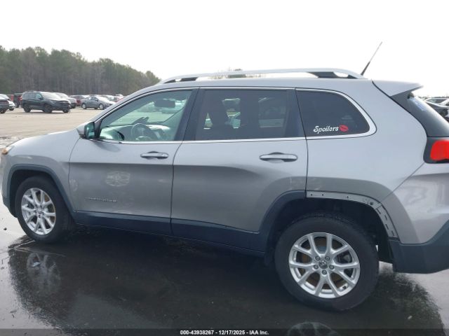 Jeep Cherokee Latitude Image 12
