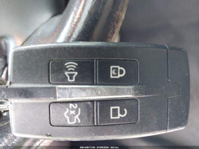 Ford Taurus Sho Image 7