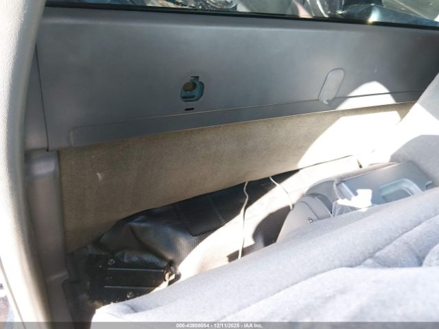 Chevrolet Silverado 1500 Work Truck Image 6